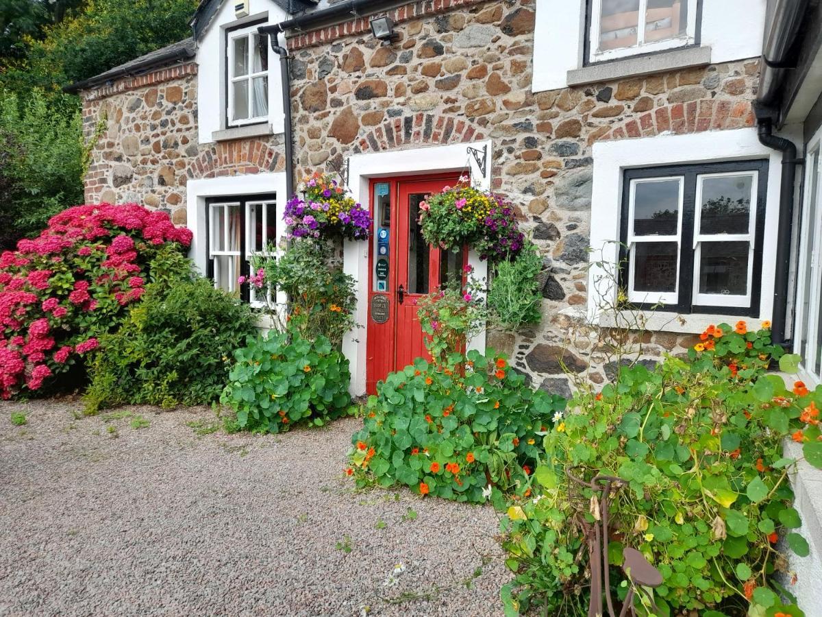 Berwick Hall Cottage Moira  Kültér fotó